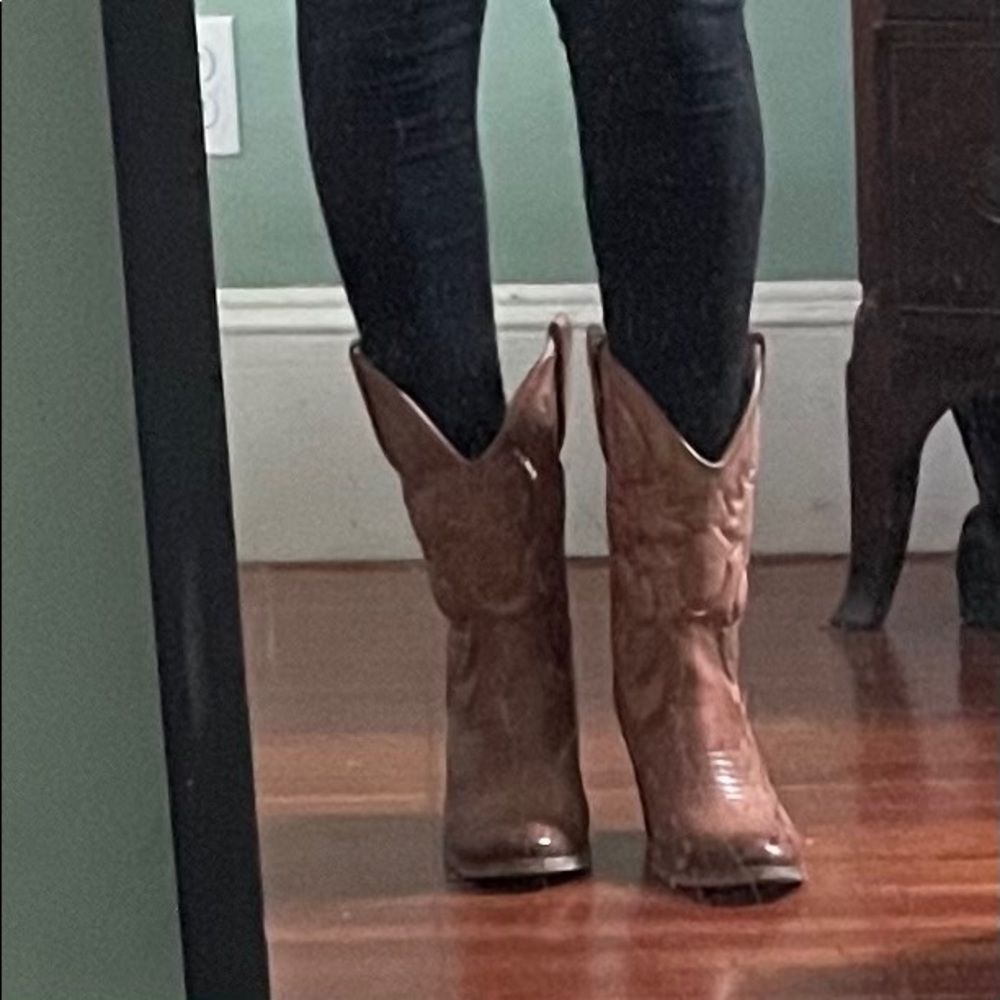 Genuine leather cowboy boot